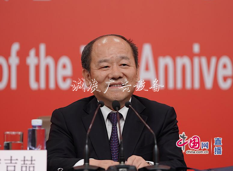 寧吉喆:消費(fèi)對(duì)上半學(xué)校宣傳欄年經(jīng)濟(jì)保持合理區(qū)間發(fā)揮6