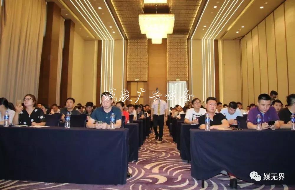 廣告主，請別再浪費太陽能垃圾桶廣告費！戶外廣告投放的1