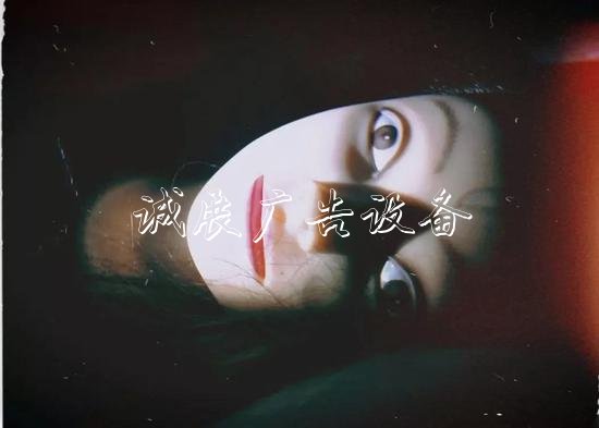 嚇人！這是什么垃圾？打文化宣傳欄開垃圾箱后差點(diǎn)兒魂兒也沒了