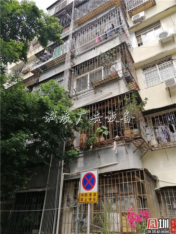 社區(qū)民生微實事項目補(bǔ)指路牌齊民生短板 提升居民獲得