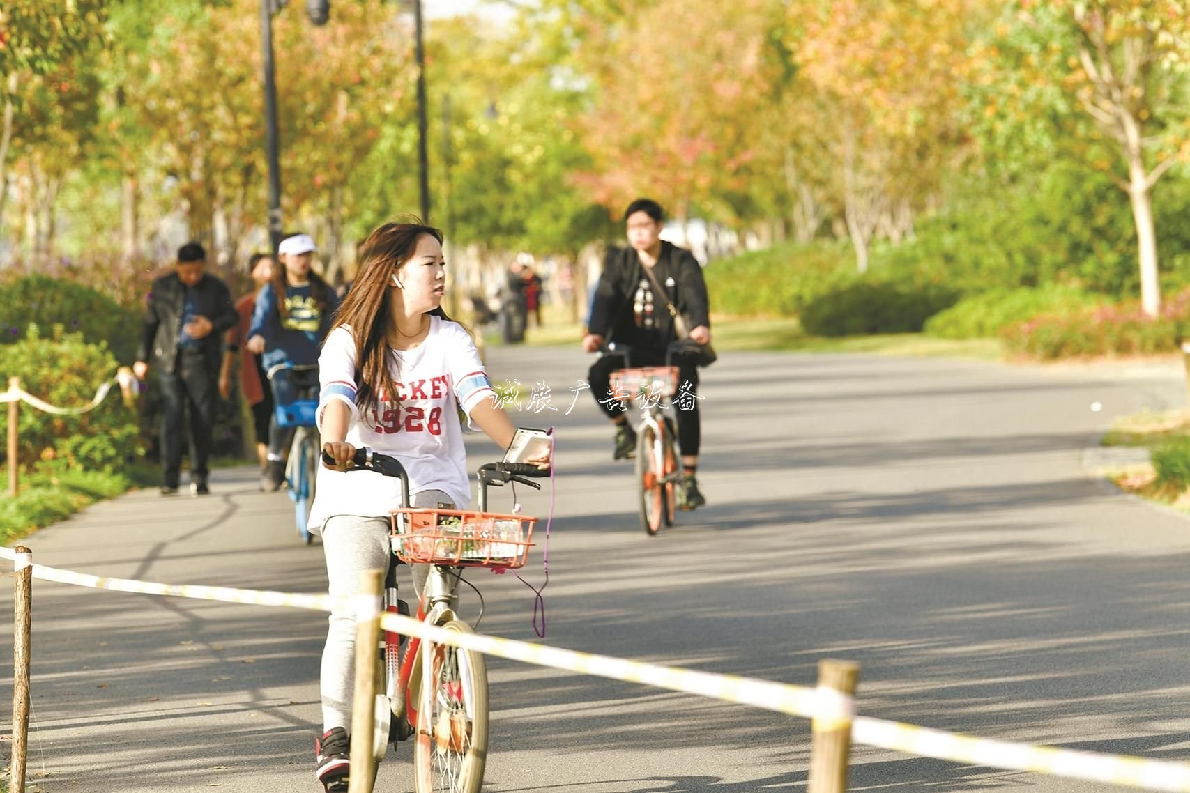 強(qiáng)冷空氣周日開(kāi)啟新一輪滾動(dòng)廣告燈箱降溫 武漢低溫將會(huì)降至4℃左右