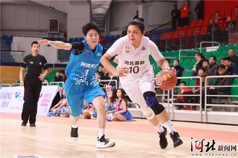 77比65！河北衡水湖女籃社區(qū)宣傳欄主場(chǎng)戰(zhàn)勝陜西西安天澤女籃