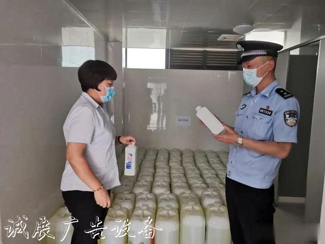 【治庸·鐵軍】“后浪路牌”返校，社區(qū)民警助學(xué)忙