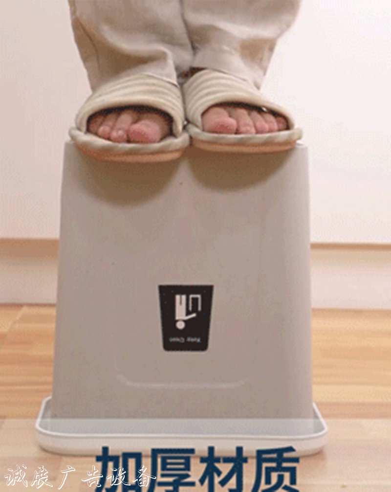 來自日本的干濕分離垃廣告燈箱圾桶，終于換掉了居委會